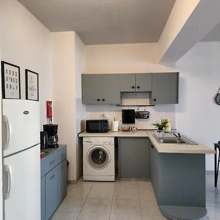 Kay's City & Seaview One Bedroom Διαμέρισμα *