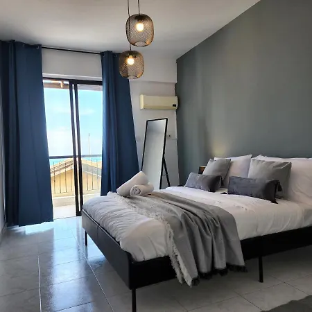 Kay's & Seaview One Bedroom *